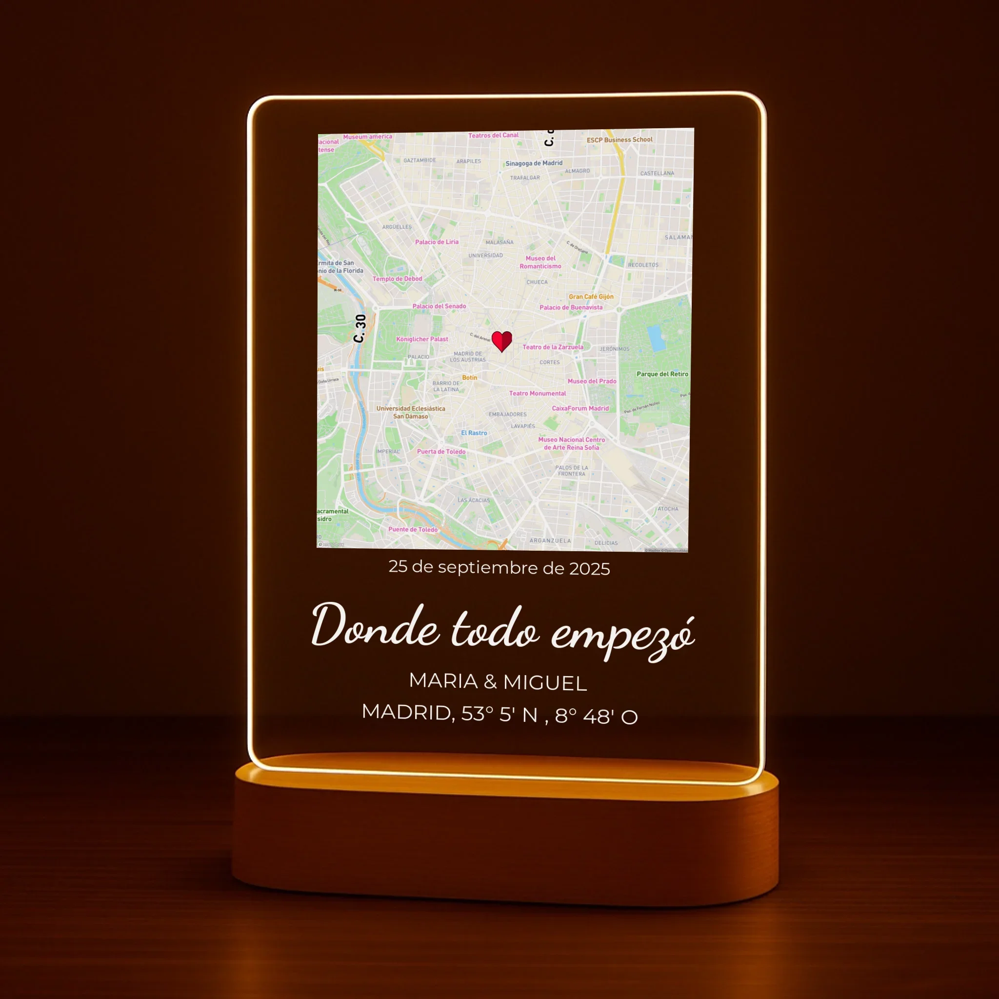 “Nuestro momento” – Luz nocturna personalizada (incluye base de madera)